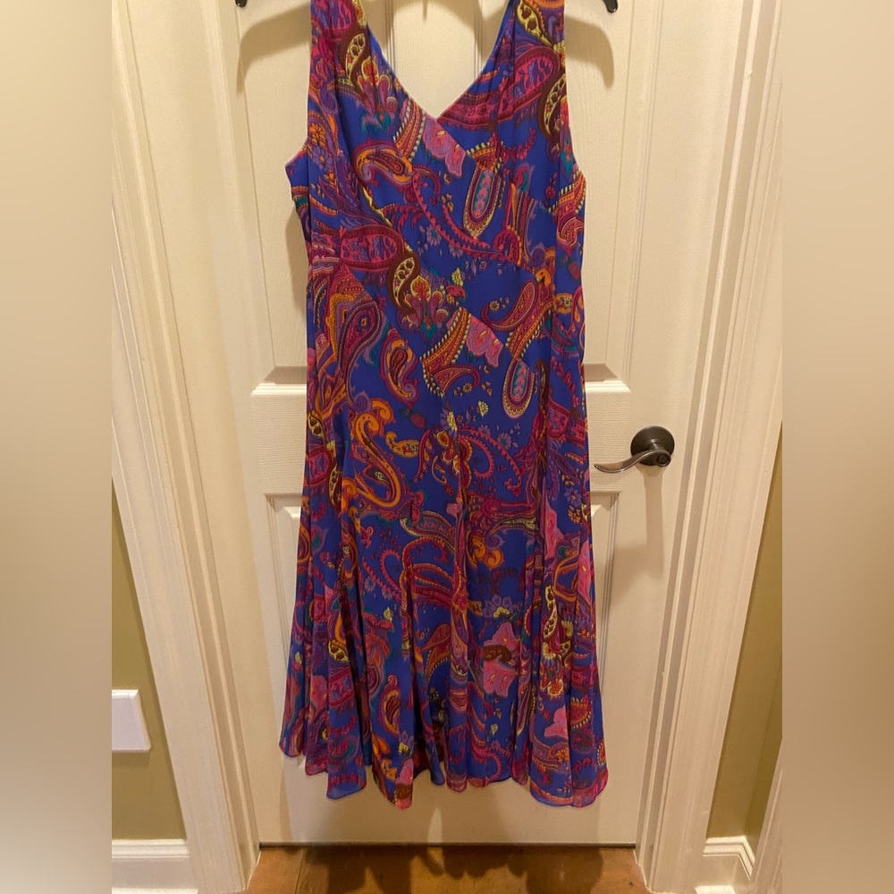 Jones New York Colorful Paisley Dress With Full Skirt. Size 18W